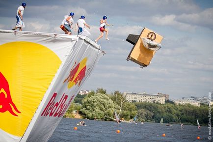 Red bull flugtag 2011, фото новини