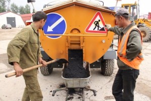 Рециклер асфальтобетону гарячий, холодний, пристрій і принцип дії (холодний) Рециклер асфальтобетону гарячий, холодний, пристрій і принцип дії