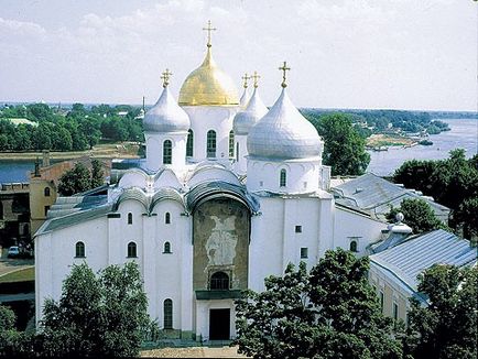 куполи храмів