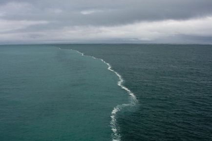 16 вражаюче місце на землі, де видно межу між водними просторами