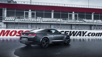 Чого не вистачає новому chevrolet camaro перший тест - тест-драйв