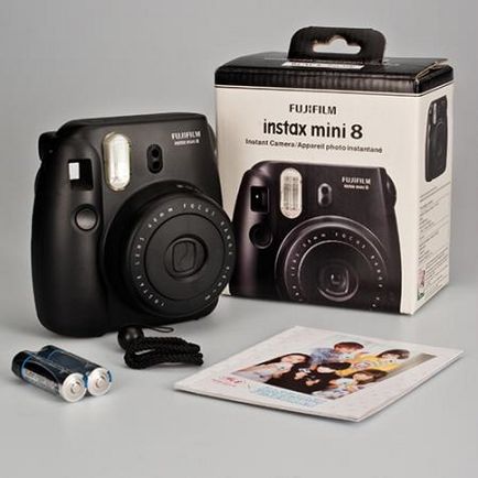 Фотоапарат fujifilm instax mini 8 гарна іграшка або нове покоління фотозйомки