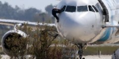 Угон літака що відомо про захоплення лайнера egyptair