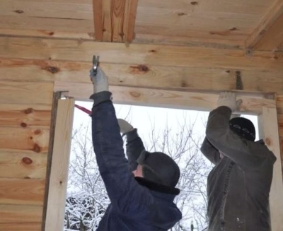 Установка пластикових вікон в старому дерев'яному будинку самостійно