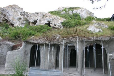 Заглиблені житла (Перший простояв п'ятирічку) заглиблені житла