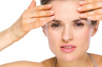 Рано бръчки причини за стареенето на кожата и най-добрите методи за подмладяване, без бръчки
