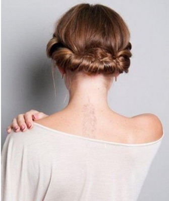 Hogyan készítsünk egy frizura empire stílusban, és fotó a női frizurák