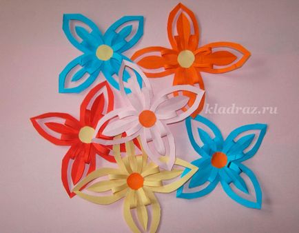 Nyári virágok papírból origami technikával