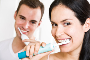 Hogyan szétszedni a fogkefe Braun Oral B és cserélje ki az akkumulátort az