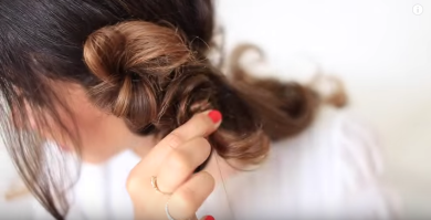 16 façons Untraditional de porter vos cheveux dans un petit pain (usure) 16 façons Untraditional de porter vos cheveux dans un petit pain