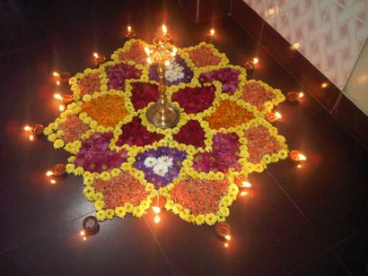 25 Designs Rangoli les plus colorés avec des fleurs (dessins rangoli avec des fleurs) 25 Designs Rangoli les plus colorés avec des fleurs