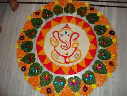 25 Designs Rangoli les plus colorés avec des fleurs (dessins) 25 Designs Rangoli les plus colorés avec des fleurs