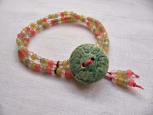 29 Bouton bricolage Instructions Bracelet, motifs Guide (Bouton Bouton Bracelet) 29 Bouton bricolage Instructions Bracelet, modèles Guide