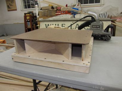Un bord de table-Ponçage pour votre ceinture Sander 7 étapes (tableau) Un bord de table-Ponçage pour votre ceinture Sander 7 étapes