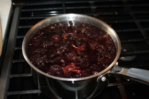 Une boisson rafraîchissante du Caribbean Sorrel (recettes de Noël) Une rafraîchissante du Caribbean Sorrel Drink