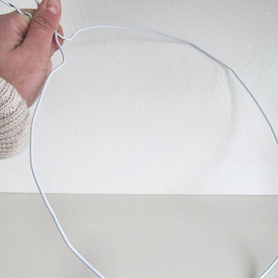 Une maison typique anglais Comment faire une couronne de fleurs Babiole (domicile) Un typique anglais Accueil Comment faire une babiole Couronne