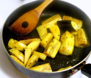 Commencée Diye Ilish Machher Jhol - recette bengali, Recettes de poisson et d'oeufs, Recettes (illish recette maachh er) Commencée Diye Ilish Machher Jhol - recette bengali, poisson et oeufs Recettes, Recettes