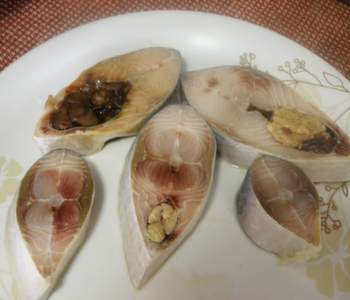 Commencée Diye Ilish Machher Jhol - recette bengali, Recettes de poisson et d'oeufs, toutes les recettes (la recette bengali) Commencée Diye Ilish Machher Jhol - recette bengali, poisson et oeufs Recettes, Recettes