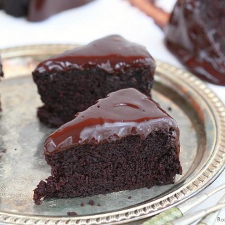 Gâteau au chocolat avec crème au beurre à la menthe - une affaire Treats (chocolat) Gâteau au chocolat avec crème au beurre à la menthe - une affaire Treats