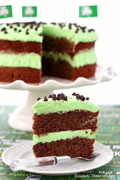 Gâteau au chocolat avec crème au beurre à la menthe - une affaire Treats (menthe) Gâteau au chocolat avec crème au beurre à la menthe - une affaire Treats