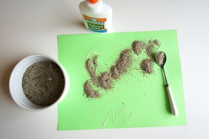 Tableau créatif avec la colle et du sable, TinkerLab (Без кейворда) Tableau créatif avec la colle et du sable, TinkerLab