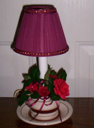 Bricolage Craft Projets utilisant Old Vintage Menuiseries - Trash Treasure - Architectural Salvage (comment fabriquer des lampes d'art noir) Projets de bricolage Craft en utilisant Old Vintage Menuiseries - Trash Treasure - Architectural Salvage