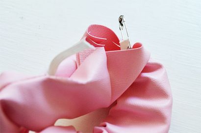 DIY Scrunchie Tutoriel - Oh Salut DIYOh Salut DIY (tutoriel) DIY Scrunchie Tutoriel - Oh Salut DIYOh Salut Bricolage