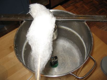 Facile Floss Bonbons (Cotton Candy) machine de poubelle 6 étapes (avec photos) (la machine) Facile Floss Bonbons (Cotton Candy) machine de poubelle 6 étapes (avec photos)