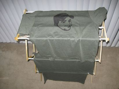 Méthode facile pour T-shirts personnalisés 6 étapes (avec photos) (sur mesure) Méthode facile pour T-shirts personnalisés 6 étapes (avec photos)