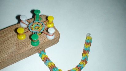 Facile à faire Élastique Loom et bracelet 9 étapes (avec des images) (bande) Facile à faire Élastique Loom et bracelet 9 étapes (avec photos)