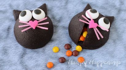 Traiter Halloween - Candy rempli de chat noir Biscuits (noir) Traiter Halloween - bonbons biscuits fourrés noirs de chat