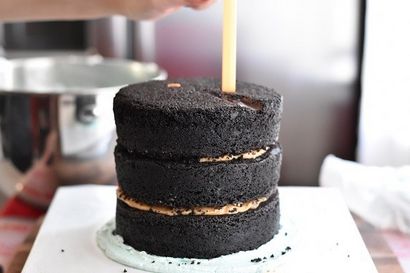 Comment obtenir un bord tranchant sur votre gâteau de crème au beurre (hacks de décoration de gâteau) Comment obtenir un bord tranchant sur votre gâteau de crème au beurre