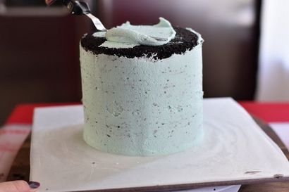 Comment obtenir un bord tranchant sur votre gâteau de crème au beurre (bord) Comment obtenir un bord tranchant sur votre gâteau de crème au beurre