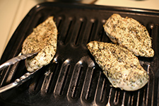 Comment Griller Poitrines de poulet, poulet Recette du sein (broil) Comment Griller Poitrines de poulet, poulet Recette du sein