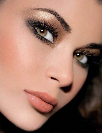 Comment obtenir étouffants Smokey Hazel Eyes, Styles de vie (A étouffantes) Comment obtenir étouffants Smokey Hazel Eyes, Styles la vie