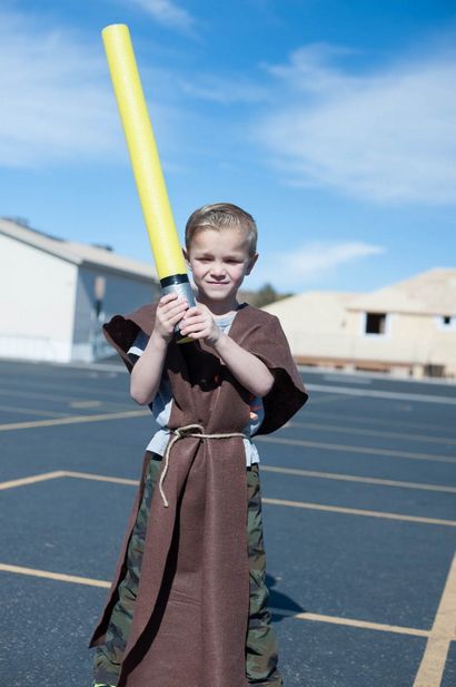 Comment faire un Jedi Padawan Costume Pas cousez Instructions Bricolage - All Things Thrifty (costume padawan comment faire) Comment faire un Jedi Padawan Costume Pas cousez Instructions de bricolage - All Things Thrifty