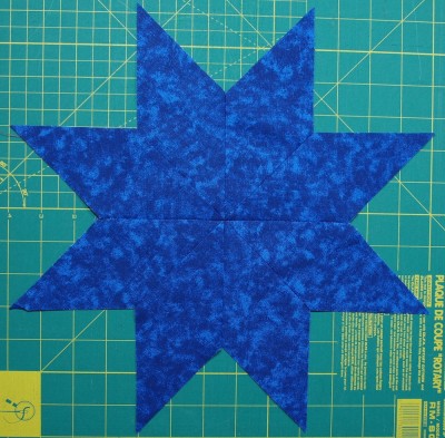 Comment faire un Huit Pointed Star, Quilts Jen (coupe des diamants d'une bande de tissu) Comment faire un Huit Pointed Star, Quilts Jen
