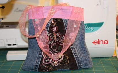 Comment faire une bourse de Jeans - The Happy Housewife ™ (jeans) Comment faire une bourse de Jeans - The Happy Housewife ™