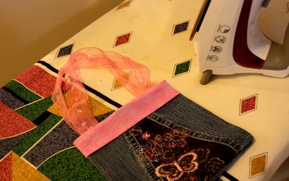 Comment faire une bourse de Jeans - The Happy Housewife ™ (comment faire des sacs à main de jean) Comment faire une bourse de Jeans - The Happy Housewife ™