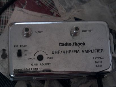 Comment faire un simple mais efficace transmetteur TV (analogique) 3 étapes (comment faire vhf émetteur TV) Comment faire un simple mais efficace transmetteur TV (analogique) 3 étapes