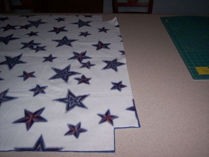 Comment faire une couverture en polaire Tied 10 étapes (avec photos) (faire) Comment faire une couverture en polaire Tied 10 étapes (avec photos)
