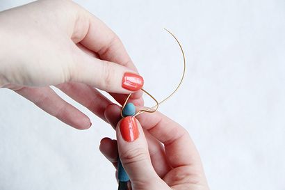 Comment faire Boucles d'oreilles en différentes formes (__gVirt_NP_NN_NNPS<__ cerceau) Comment faire Boucles d'oreilles en différentes formes