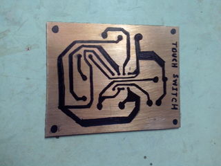Comment faire PCB à la maison 13 étapes (avec des images) (fer papier glacé) Comment faire PCB à la maison 13 étapes (avec photos)