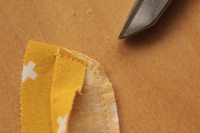 Comment coudre un collier Mandarin - Demo avec chemise Bonn - Robe, Démangeaison à broder (bonn) Comment coudre un collier Mandarin - Demo avec chemise Bonn - Robe, Démangeaison à broder