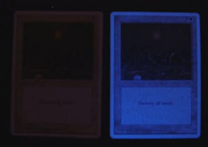 Comment repérer Faux - Contrefaçon Magic Cards Rassemblement, par Sam Martin (spot) Comment repérer Faux - Magic contrefait Les cartes Gathering, par Sam Martin