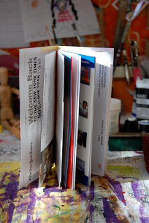 Live Your Mail Junk Art Journal Tutorial (courrier) Live Your Art indésirable Mail Art Journal Tutorial