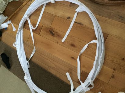 Faire une cage ronde Crinoline, A Damsel dans cette robe (crinoline) Faire une cage ronde Crinoline, A Damsel dans cette robe