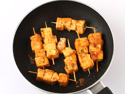Paneer tikka masala Recette - paneer cuit dans Spicy Gravy - étape par étape photo (Masala) Paneer tikka masala Recette - paneer cuit dans épicé Gravy - étape par étape photo