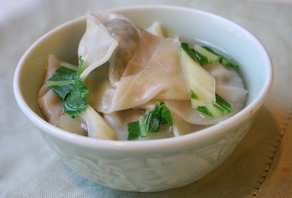 Penniless parentales maison Wonton et Enrubanneuse Egg-rouleau (rouleau d'oeuf) Désargenté Parenting maison wonton et wrappers Egg-rouleau