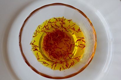 Sabzi Polo va Mahi persan aux herbes Riz au poisson, Morsel parfait (garlic) Sabzi Polo va Mahi persan aux herbes Riz au poisson, parfait Morsel